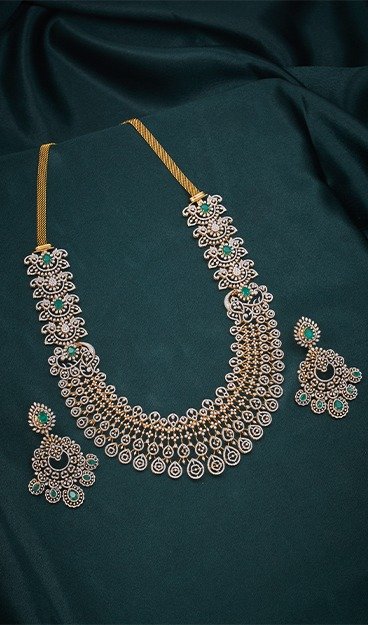 Necklace set